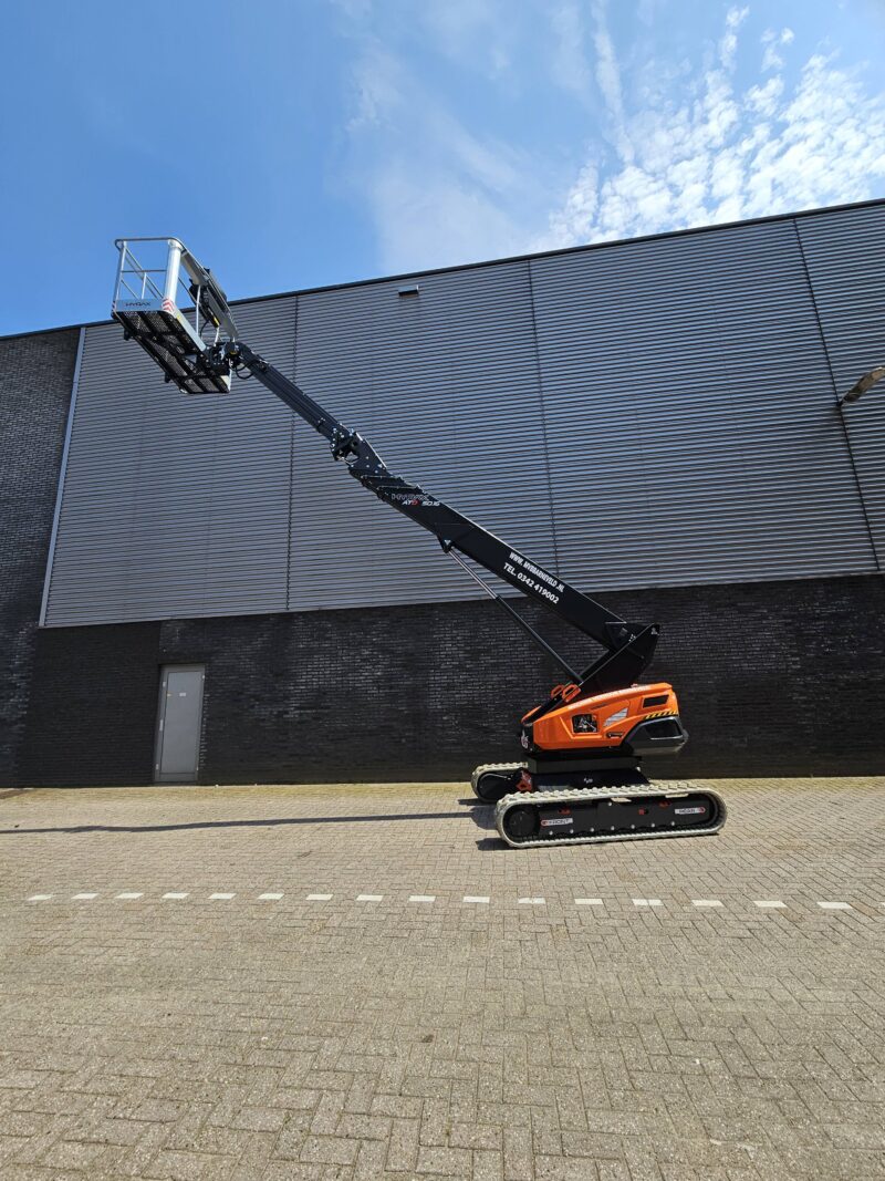 diesel telescoophoogwerker met rupsbanden